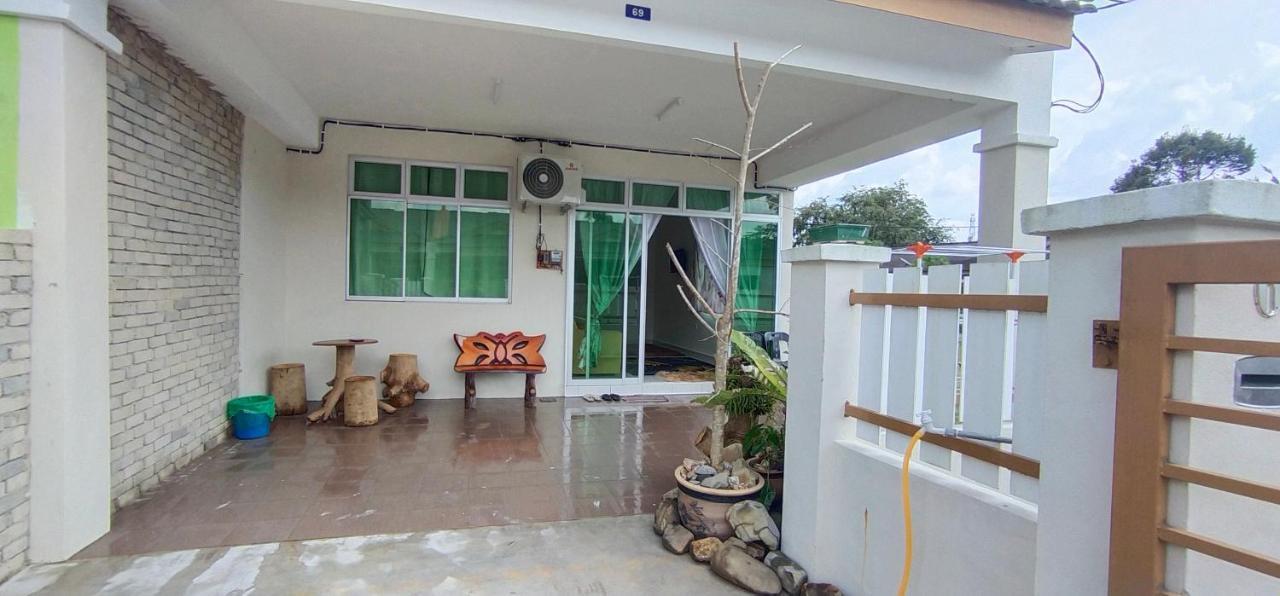 Homestay De'69 지트라 외부 사진